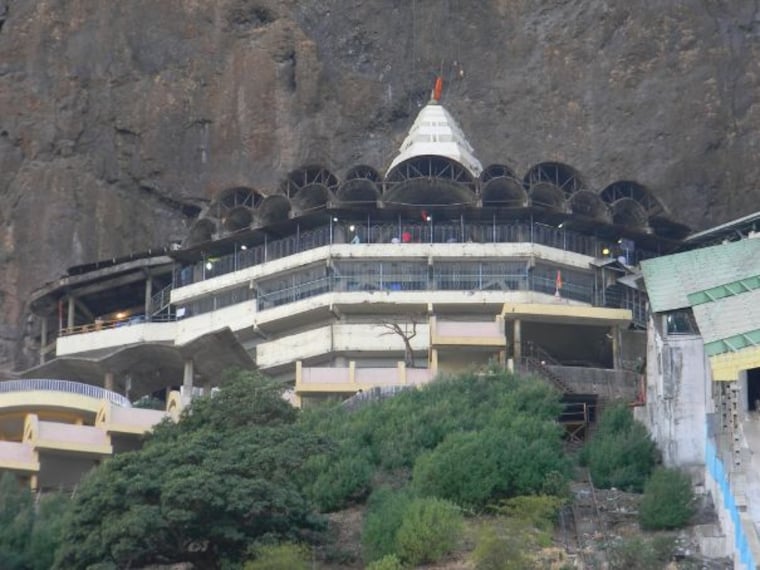 Saptashrungi Temple-1